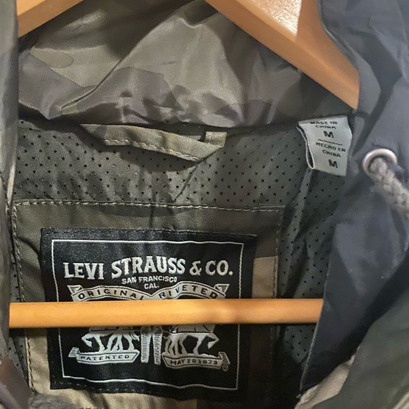 Mens Levi Full Zip Hoodie Army Camo LM8MP506 Outdoors Mesh Lined Jacket. - Picture 3 of 4